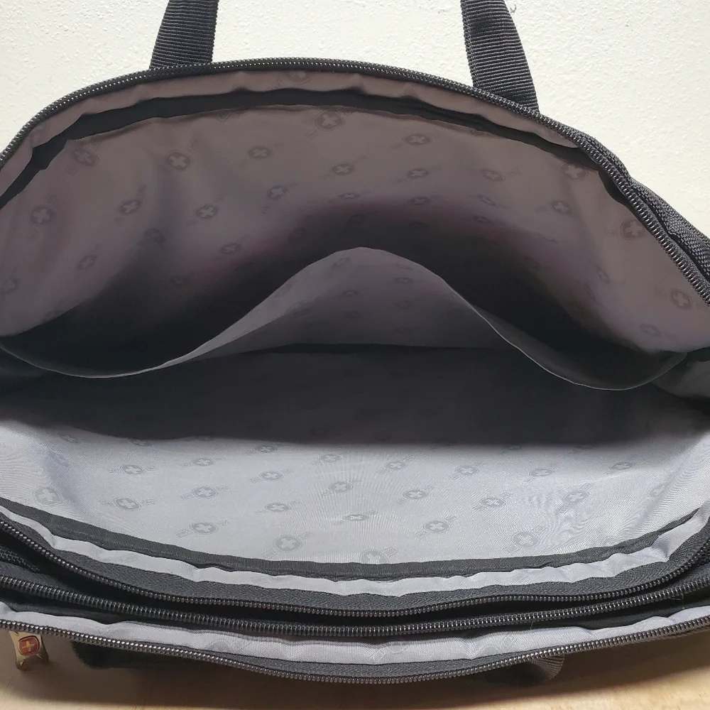 SwissGear Wegner Swiss Army Black Padded Laptop Briefcase